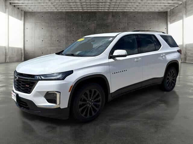 2022 Chevrolet Traverse RS — photo 1 of 13