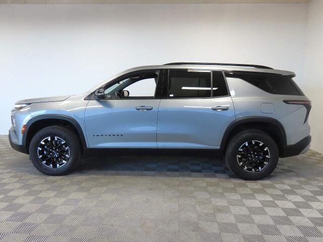 2025 Chevrolet Traverse Z71 — photo 1 of 26
