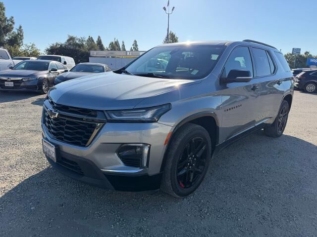 2023 Chevrolet Traverse Premier — photo 1 of 26