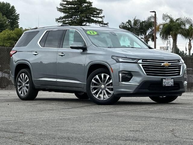 2023 Chevrolet Traverse Premier — photo 1 of 13
