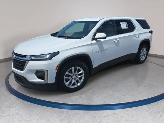 2023 Chevrolet Traverse LS — photo 1 of 13