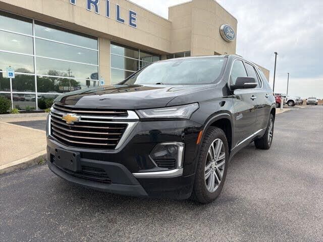 2023 Chevrolet Traverse High Country — photo 1 of 1