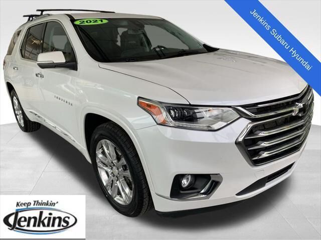 2021 Chevrolet Traverse High Country — photo 1 of 13