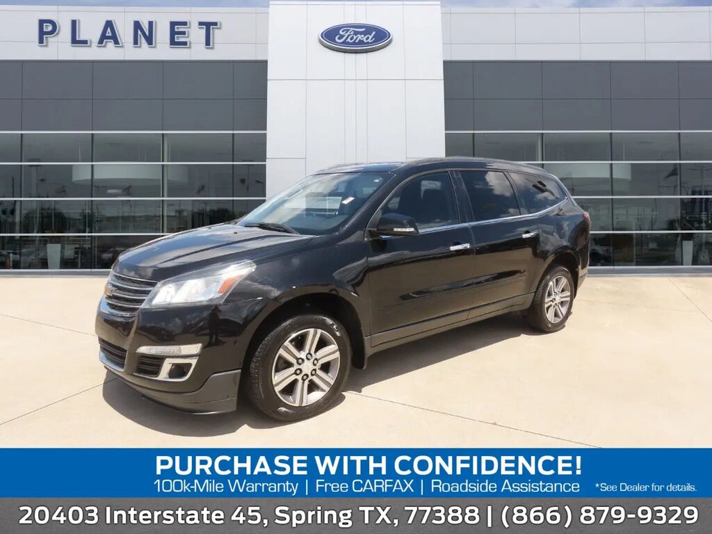 2017 Chevrolet Traverse LT — photo 1 of 24
