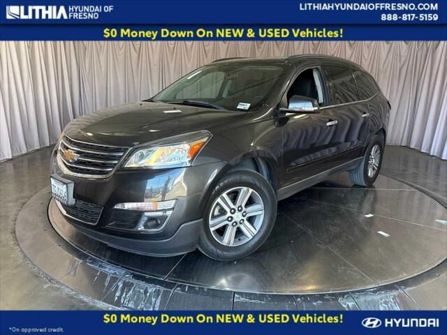 2015 Chevrolet Traverse LT — photo 1 of 13