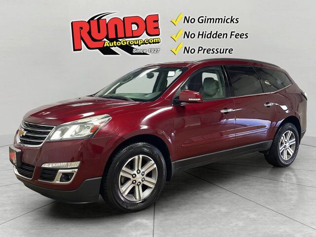 2015 Chevrolet Traverse LT — photo 1 of 12