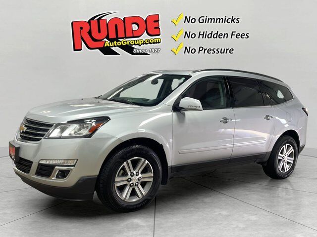 2015 Chevrolet Traverse LT — photo 1 of 1