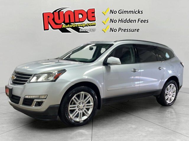 2015 Chevrolet Traverse LT — photo 1 of 12