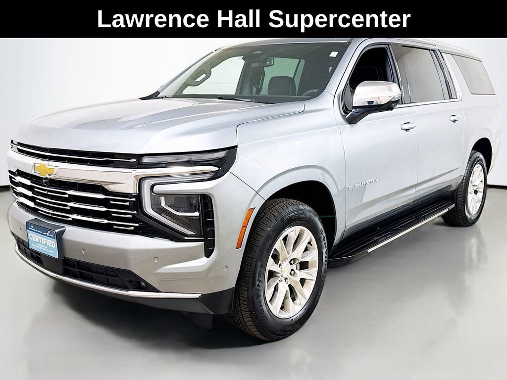 2025 Chevrolet Suburban Premier — photo 1 of 6