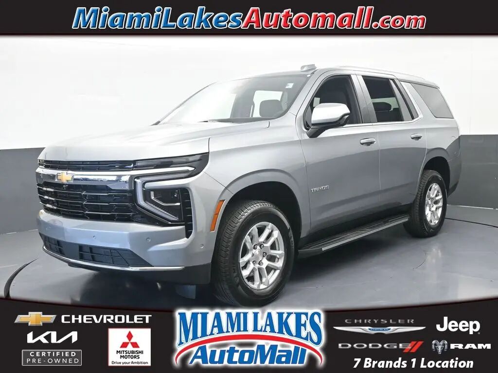 2025 Chevrolet Tahoe LS — photo 1 of 8