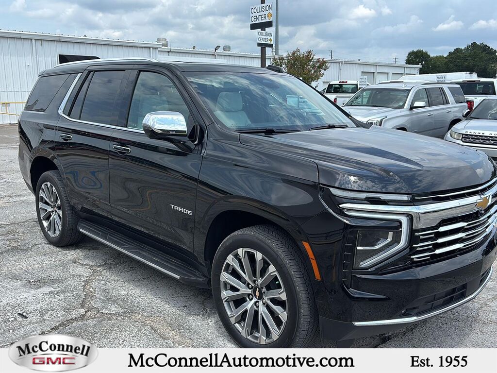 2025 Chevrolet Tahoe Premier — photo 1 of 19