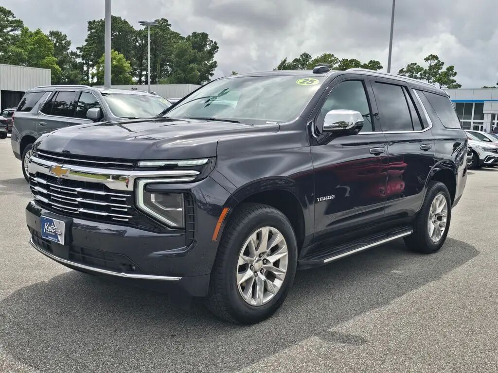 2025 Chevrolet Tahoe Premier — photo 1 of 13