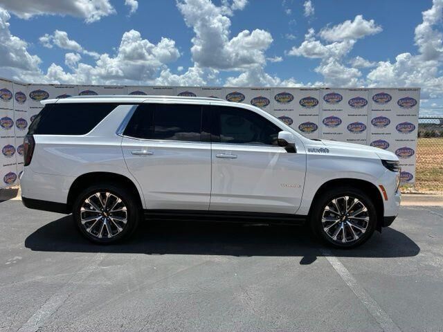 2025 Chevrolet Tahoe High Country — photo 1 of 27
