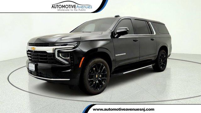 2026 Chevrolet Suburban LS — photo 1 of 13