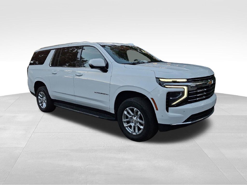 2026 Chevrolet Suburban LT — photo 1 of 1