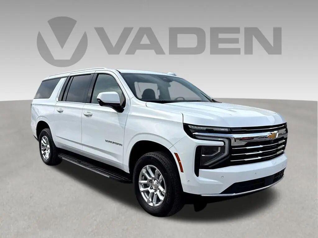2025 Chevrolet Suburban LT — photo 1 of 26