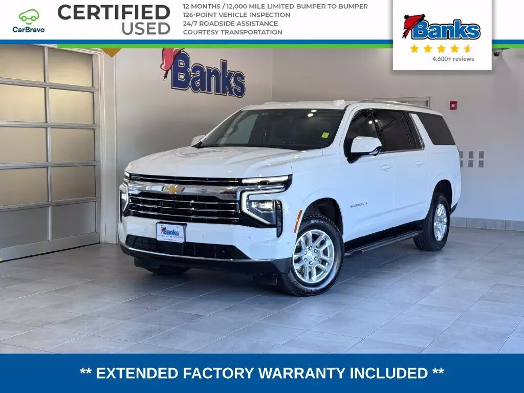 2025 Chevrolet Suburban LT — photo 1 of 13