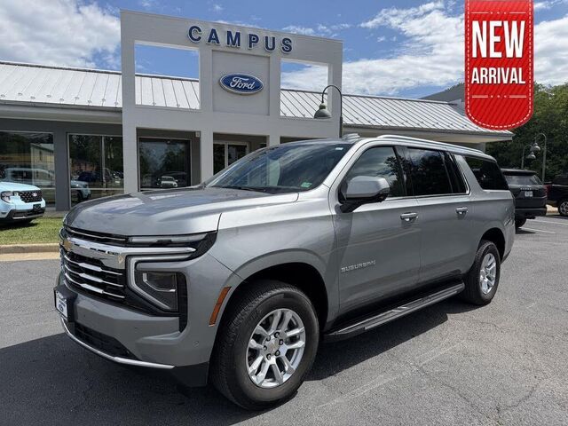 2025 Chevrolet Suburban LT