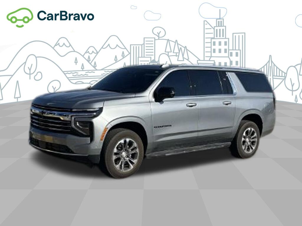 2025 Chevrolet Suburban LT — photo 1 of 7