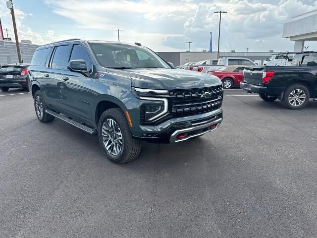 2026 Chevrolet Suburban Z71 — photo 1 of 26