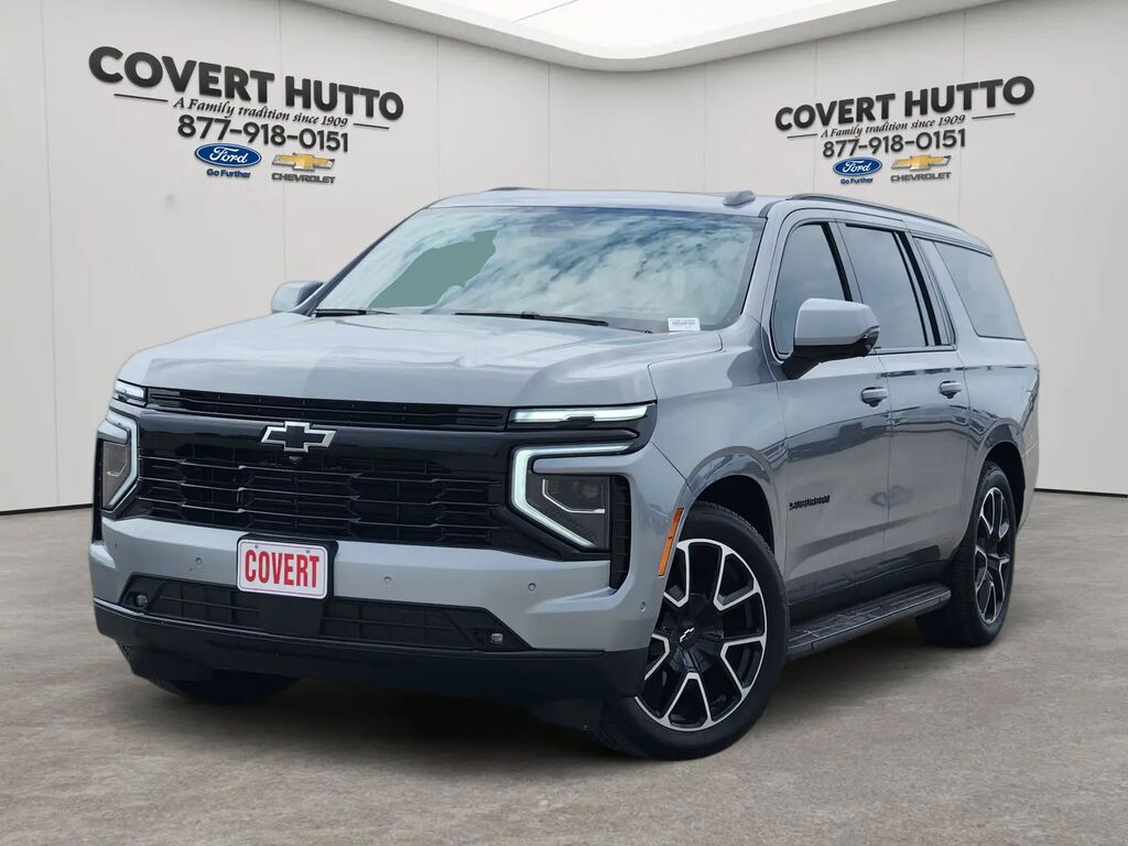 2026 Chevrolet Suburban RST — photo 1 of 13