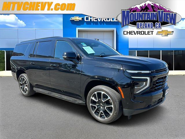 2025 Chevrolet Suburban RST