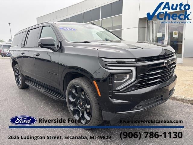 2025 Chevrolet Suburban RST — photo 1 of 2
