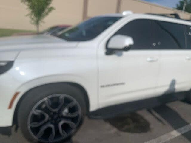 2025 Chevrolet Suburban RST — photo 1 of 2
