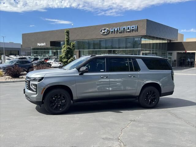 2025 Chevrolet Suburban Premier — photo 1 of 39