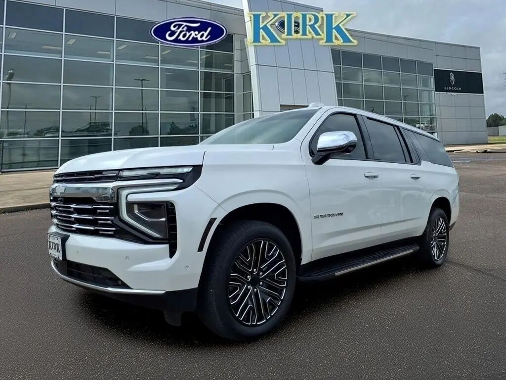 2025 Chevrolet Suburban Premier — photo 1 of 13