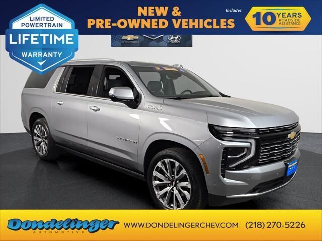 2025 Chevrolet Suburban High Country — photo 1 of 13