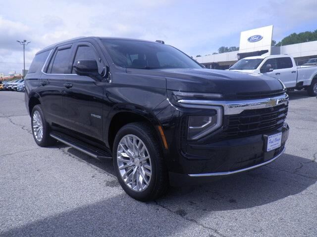 2025 Chevrolet Tahoe LS — photo 1 of 13
