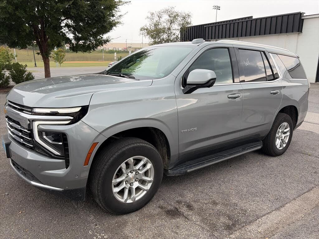 2025 Chevrolet Tahoe LT — photo 1 of 1