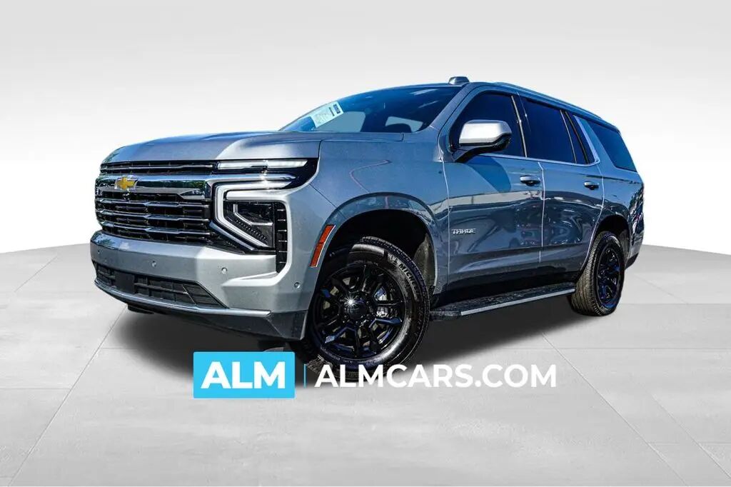 2025 Chevrolet Tahoe LT — photo 1 of 32