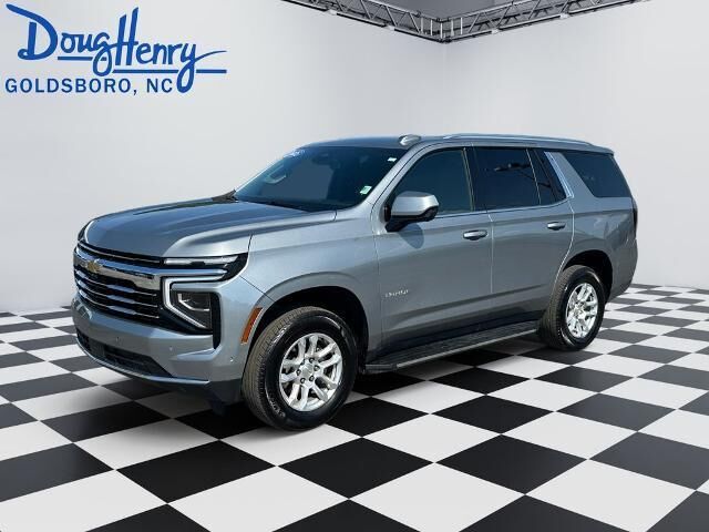 2025 Chevrolet Tahoe LT — photo 1 of 13