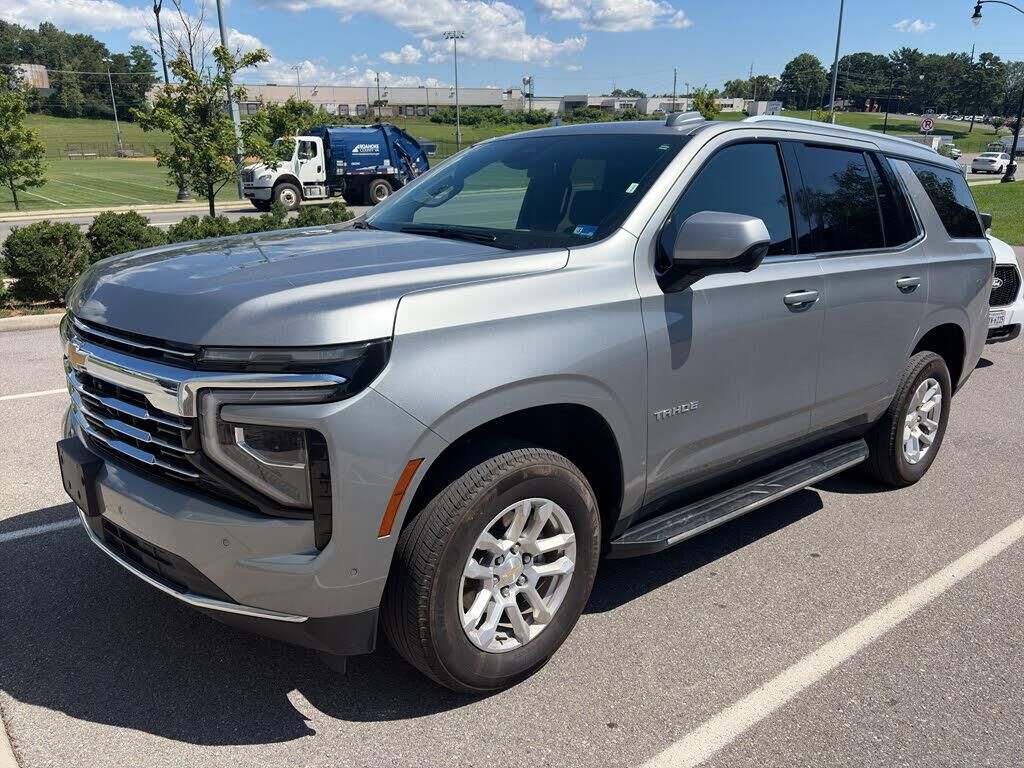 2025 Chevrolet Tahoe LT — photo 1 of 25