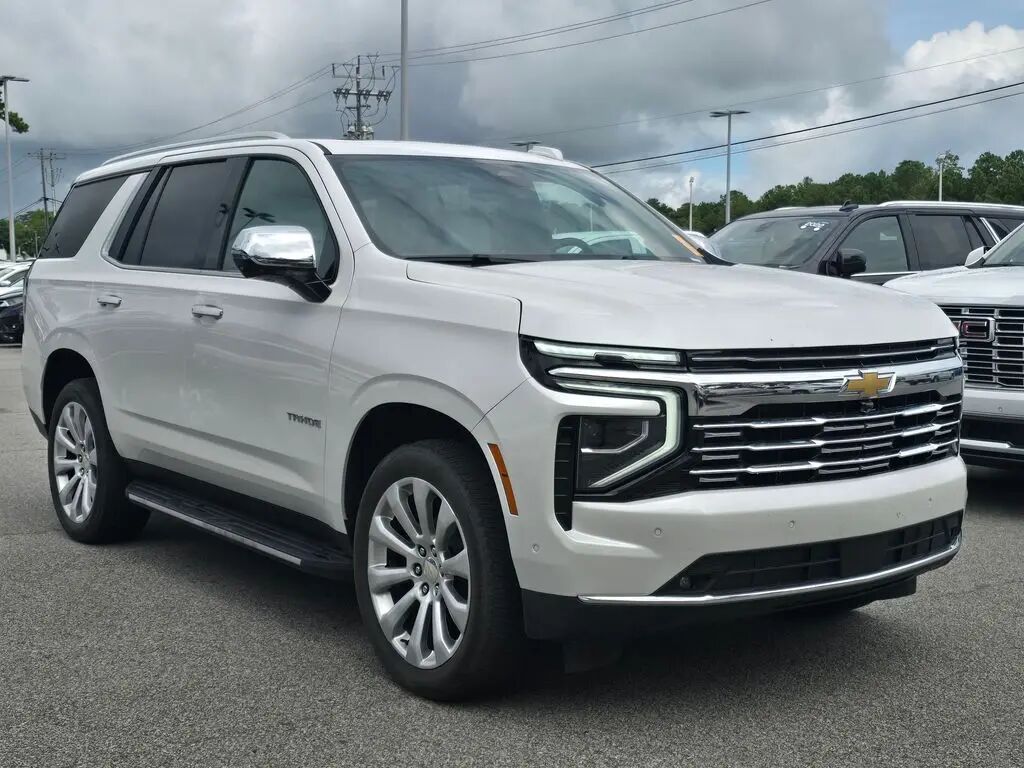2025 Chevrolet Tahoe Premier — photo 1 of 13