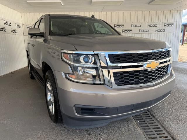 2017 Chevrolet Tahoe LS — photo 1 of 26