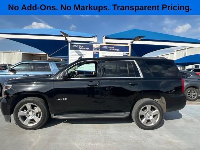 2017 Chevrolet Tahoe LS — photo 1 of 15