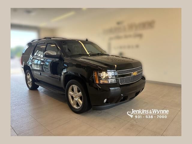 2014 Chevrolet Tahoe LT — photo 1 of 26