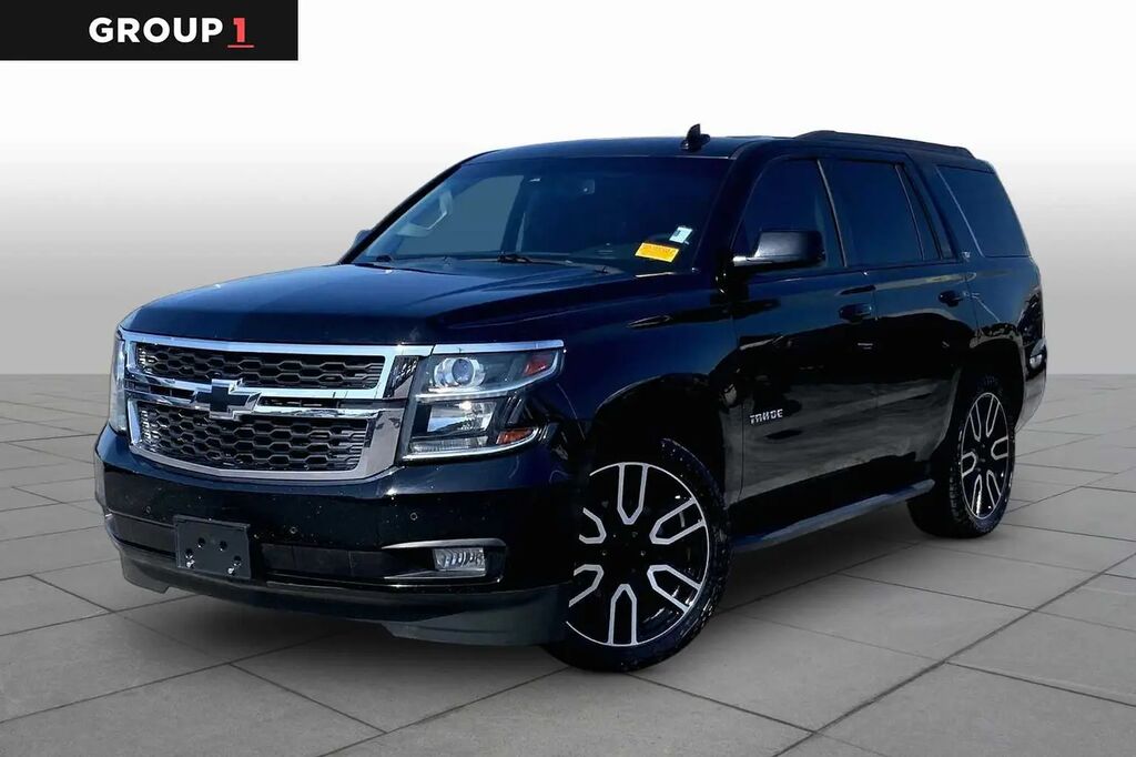 2017 Chevrolet Tahoe LT — photo 1 of 12