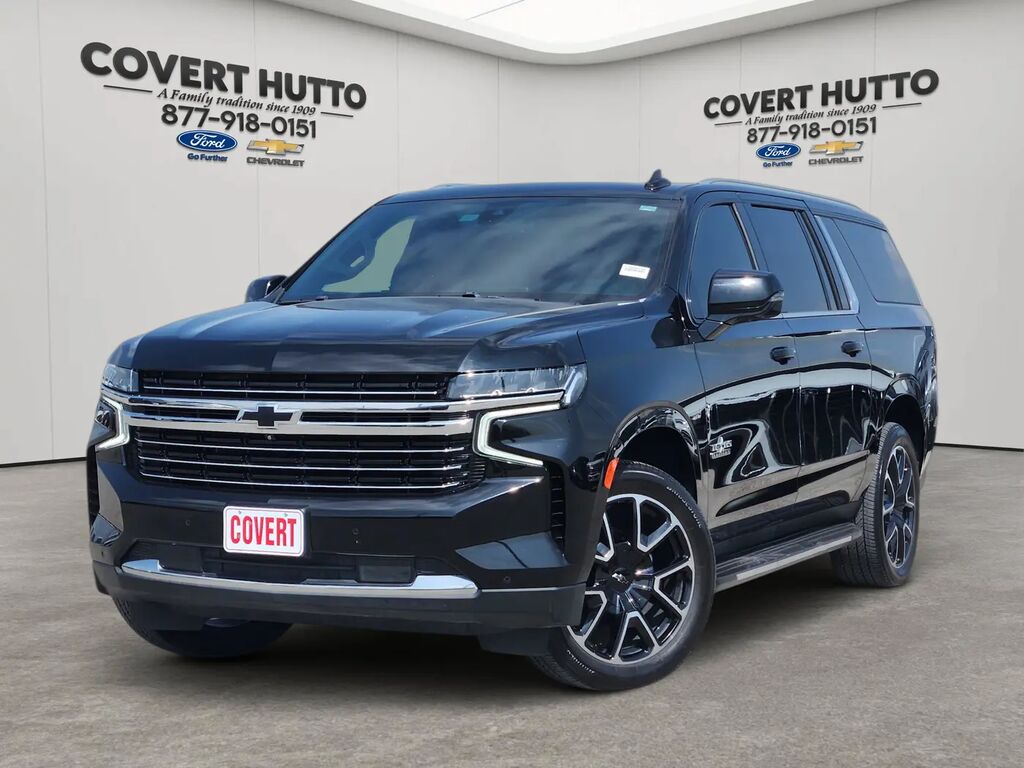 2021 Chevrolet Suburban LT — photo 1 of 8