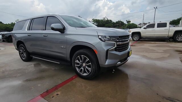 2024 Chevrolet Suburban LT