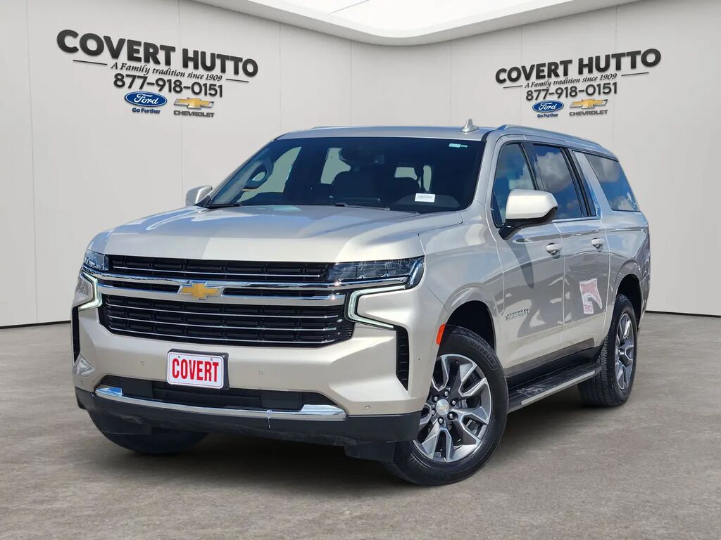 2023 Chevrolet Suburban LT — photo 1 of 13