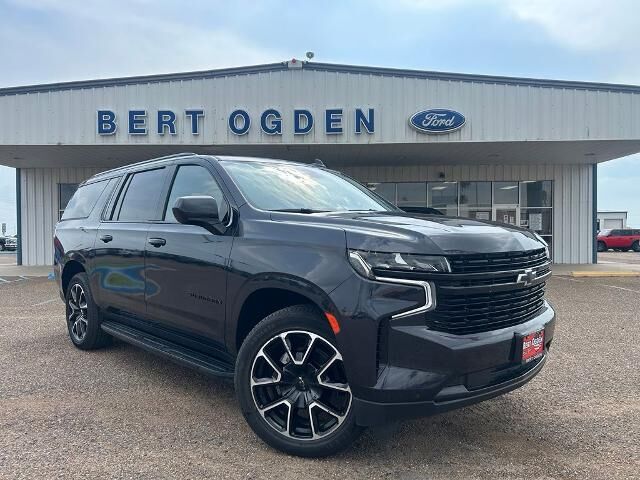 2024 Chevrolet Suburban RST — photo 1 of 13