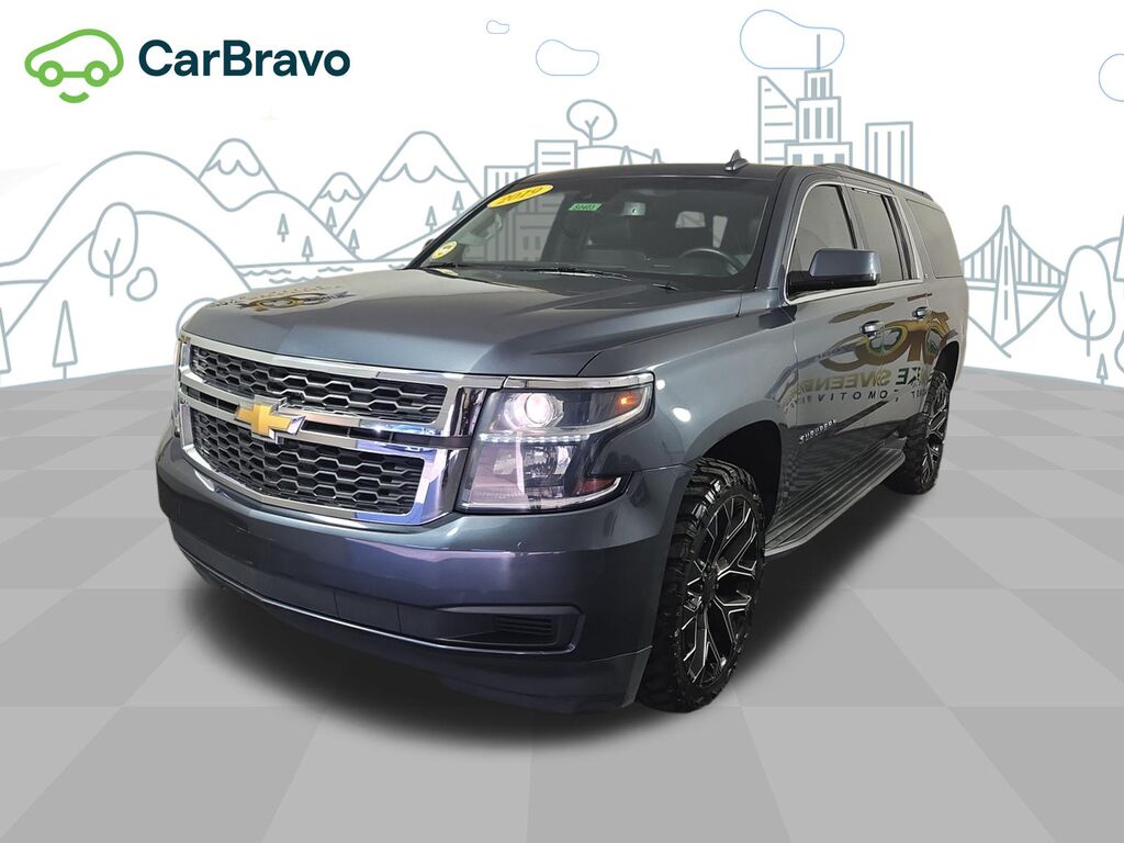 2019 Chevrolet Suburban LT — photo 1 of 7
