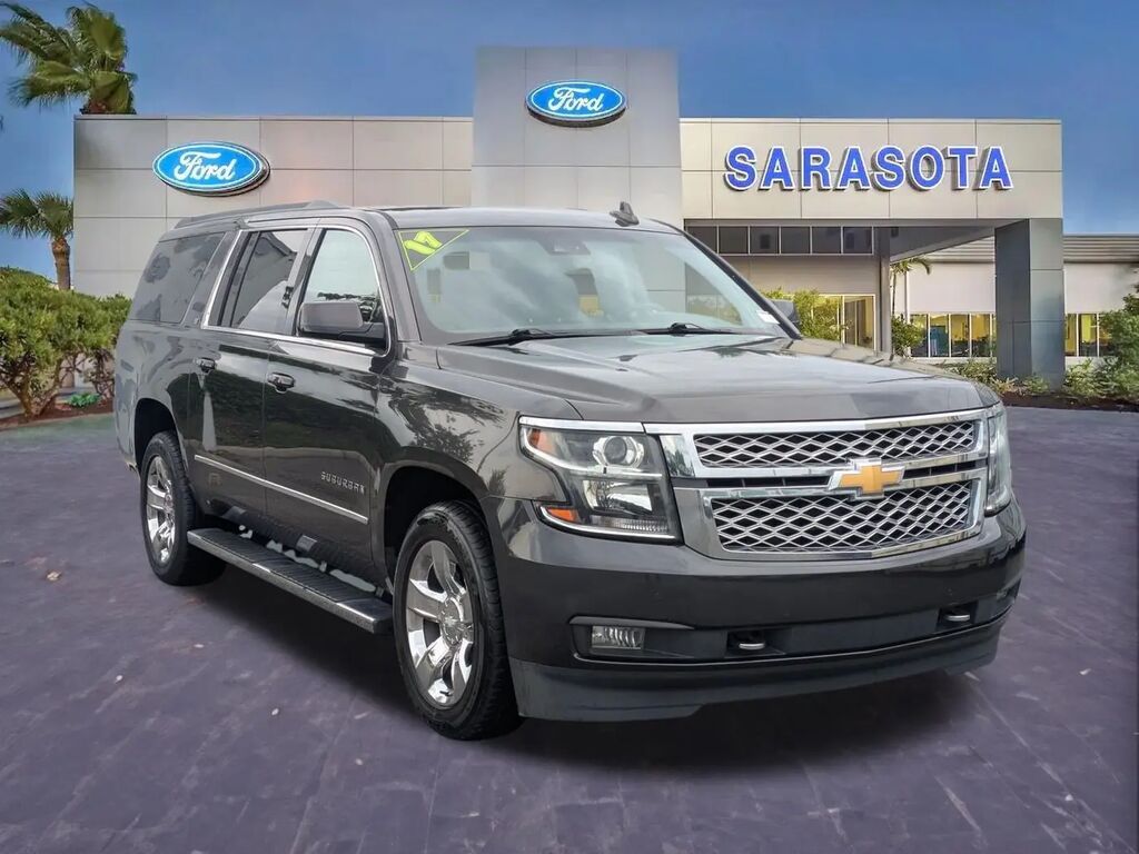2017 Chevrolet Suburban LT — photo 1 of 29