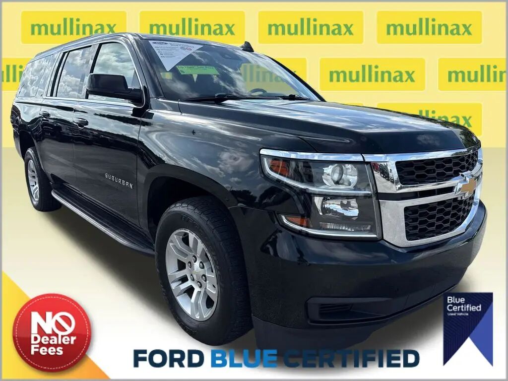 2020 Chevrolet Suburban LT — photo 1 of 18