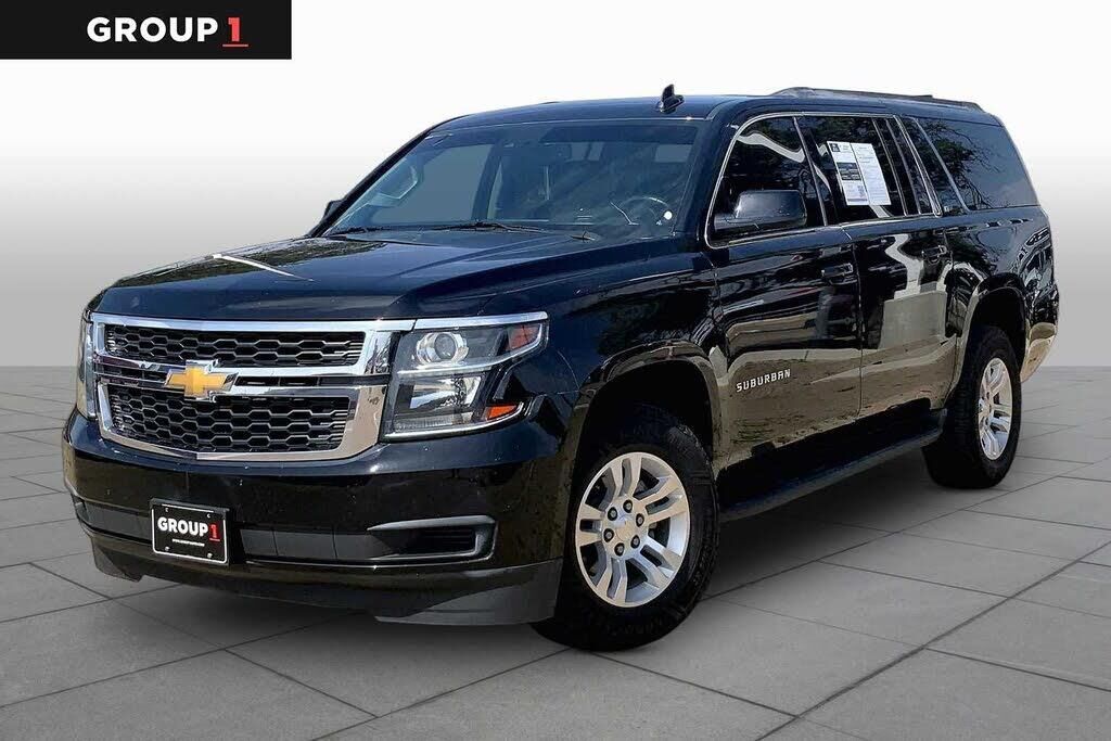 2019 Chevrolet Suburban LT — photo 1 of 1