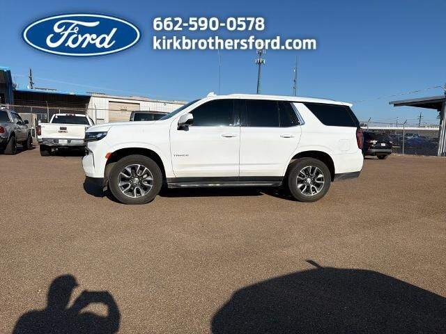 2021 Chevrolet Tahoe LT — photo 1 of 2